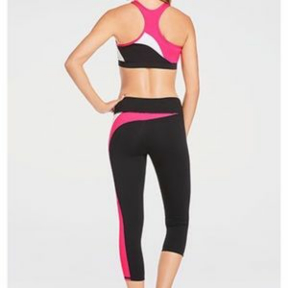 Fabletics Seabert Set Bra + Capri - Picture 2 of 6